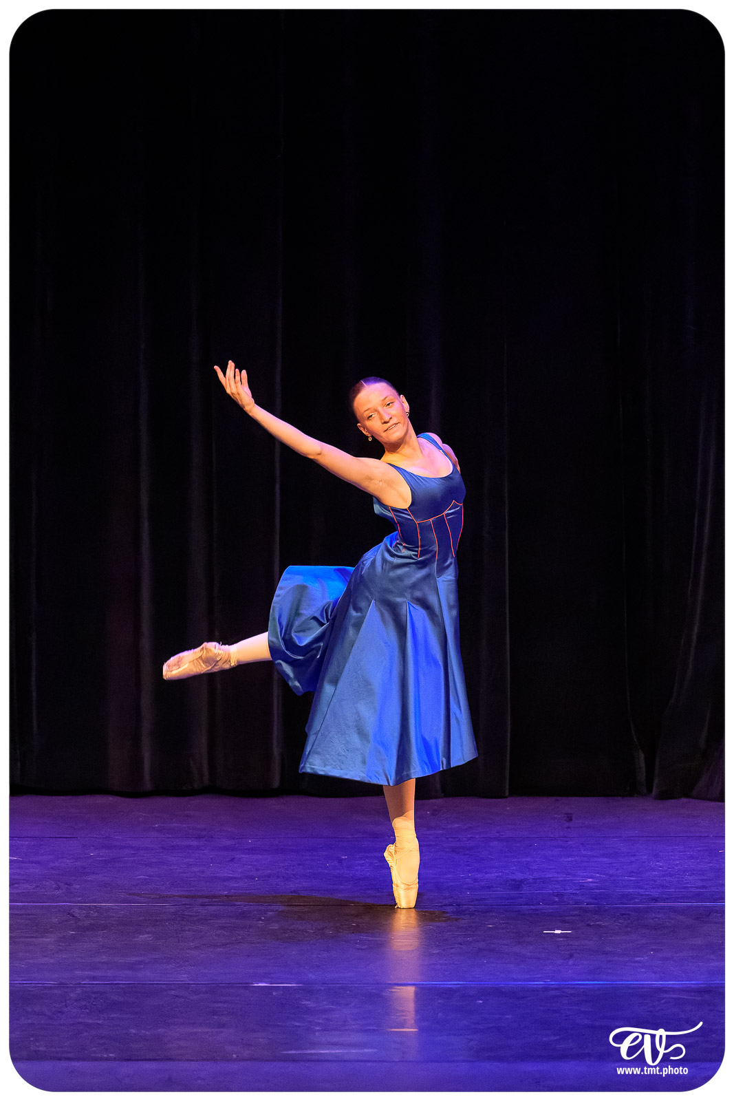 ECOLE DE DANSE CÉCILE ADAMOW